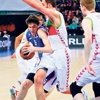 Efes galibiyetle başladı