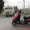 Motosiklet Çöp Kamyonuna Çarptı: 1 Yaralı