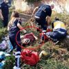 Otlarda uyuyan şahsı fark etmediler! Üzerine kepçeyle toprak attılar Otlarda uyuyan şahsı fark etmediler! Üzerine kepçeyle toprak attılar