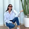 Yasemin Özilhan'dan papağanlı kombin Yasemin Özilhan'dan papağanlı kombin