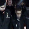 ’Namus meselesi’ diye eşini sokakta pompalı tüfekle vurdu ’Namus meselesi’ diye eşini sokakta pompalı tüfekle vurdu