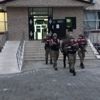 6 yıldır aranan terörist, kahvede kardeşine ait kimlikle kumar oynarken yakalandı 6 yıldır aranan terörist, kahvede kardeşine ait kimlikle kumar oynarken yakalandı