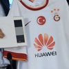 Galatasaray'da hediye telefon
