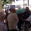 "Minik Serçe" lakaplı usta sanatçının babası toprağa ... "Minik Serçe" lakaplı usta sanatçının babası toprağa ...