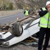 Takla atan araçtan yara almadan kurtuldu Takla atan araçtan yara almadan kurtuldu