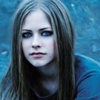Avril Lavigne'yi kene ısırdı Avril Lavigne'yi kene ısırdı