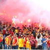 Şampiyon Göztepe kupasını aldı Şampiyon Göztepe kupasını aldı