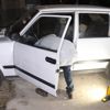 Otomobili çalmak isterken yakalandı