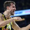 Fenerbahçe'den adrenalini artıran video Fenerbahçe'den adrenalini artıran video