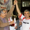 Kupayı Deniz Baykal verdi Kupayı Deniz Baykal verdi
