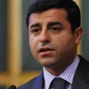 Demirtaş: AKP bir aydır ülkeyi hukuksuz yönetiyor Demirtaş: AKP bir aydır ülkeyi hukuksuz yönetiyor