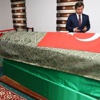 Başbakan Ahmet Davutoğlu, Süleyman Şah Türbesi’ni ziyaret etti Başbakan Ahmet Davutoğlu, Süleyman Şah Türbesi’ni ziyaret etti