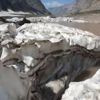 Hakkari'deki Türkiye'nin en büyük vadi buzulu küresel ısınma nedeniyle eriyor