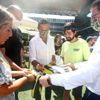 Fenerbahçe Kulübü Başkanı Ali Koç, taraftarlarla kahvaltıda ...