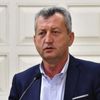 Eski başkana "FETÖ ile işbirliği" suçlaması Eski başkana "FETÖ ile işbirliği" suçlaması