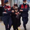 ﻿Ablasını aldattığından şüphelenip eniştesini öldürdü