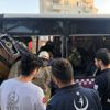 Halk otobüsü hafriyat kamyonuna çarptı