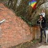 Banksy’den bir sokak resmi daha