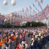 Başbakan Davutoğlu Konuşurken Vatandaşlar Miting Alanından Ayrıldı Başbakan Davutoğlu Konuşurken Vatandaşlar Miting Alanından Ayrıldı