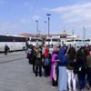 Çanakkale'de feribot iskelesinde araç kuyruğu