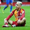 Emre Mor eski günlerini mumla arıyor Emre Mor eski günlerini mumla arıyor