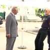 Prens Charles'ı panikleten olay! Tam konuşurken yere yığıldı Prens Charles'ı panikleten olay! Tam konuşurken yere yığıldı