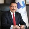 Eşini sekreter olarak atayan rektör, kendisinden yardım isteyen yurttaş ile alay etmiş