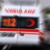 Ambulans karşıdan karşıya geçen kadına çarptı Ambulans karşıdan karşıya geçen kadına çarptı