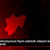 Patlayan televizyonun fişini çekmek isteyen baba ve ... Patlayan televizyonun fişini çekmek isteyen baba ve ...