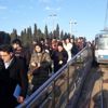 İstanbul'da tramvay seferlerinde arıza; Duraklarda yoğunluk oluştu İstanbul'da tramvay seferlerinde arıza; Duraklarda yoğunluk oluştu