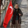Belediyeden vatandaşlara "Türk Bayrağı asın" anonsu Belediyeden vatandaşlara "Türk Bayrağı asın" anonsu