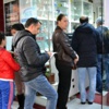 Ekmek Değil, Eczane Kuyruğu