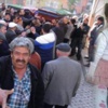 İki çocuğuyla son yolculuğuna uğurlandı