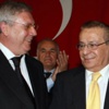 Şadan Kalkavan yoğun bakımda Şadan Kalkavan yoğun bakımda