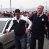 Beşiktaş Ve Fenerbahçe Taraftarları Kavga Etti: 1'i Polis 2 Yaralı