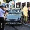 Beyoğlu'nda tramvayla otomobil çarpıştı