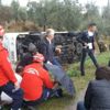Balıkesir'de yolcu minübüsü şarampole yuvarlandı