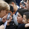 Merkel, fotoğrafı görünce sordu Merkel, fotoğrafı görünce sordu