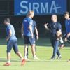 Dick Advocaat dönüyor Dick Advocaat dönüyor