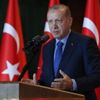 "Manifestoya uymayan gidecek" "Manifestoya uymayan gidecek"