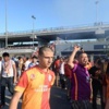 (Fotoğraflar) Galatasaraylı Taraftarlar Şampiyonluğu Tt Arena'da Kutluyor (Fotoğraflar) Galatasaraylı Taraftarlar Şampiyonluğu Tt Arena'da Kutluyor