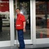 Bankanın kapısını açık unuttular Bankanın kapısını açık unuttular