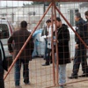 Isınmak için yaktığı ateşin dumanından zehirlenerek öldü