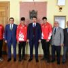 Vali sporcuları altınla ödüllendirdi