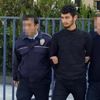 Polise kafa atan taksi şoförü tutuklandı Polise kafa atan taksi şoförü tutuklandı