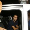 Adana'da polis zanlıyı ticari taksiyle kovalayıp yakaladı Adana'da polis zanlıyı ticari taksiyle kovalayıp yakaladı