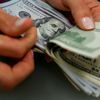 Dolar/TL haftaya düşüşle başladı