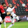 Welinton mu, Necip Uysal mı oynayacak?