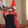 İkna sonucu teslim olan kadın terörist Mardin'de ailesiyle buluştu İkna sonucu teslim olan kadın terörist Mardin'de ailesiyle buluştu
