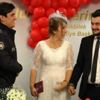 14 Şubat’ta kelepçeli nikah 14 Şubat’ta kelepçeli nikah